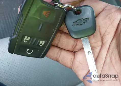 2017 Chevrolet Silverado 1500 2Lt from USA, damaged, VIN 1GCVKREC1HZ307823